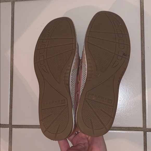 Women’s Sperrys - Picture 3 of 6